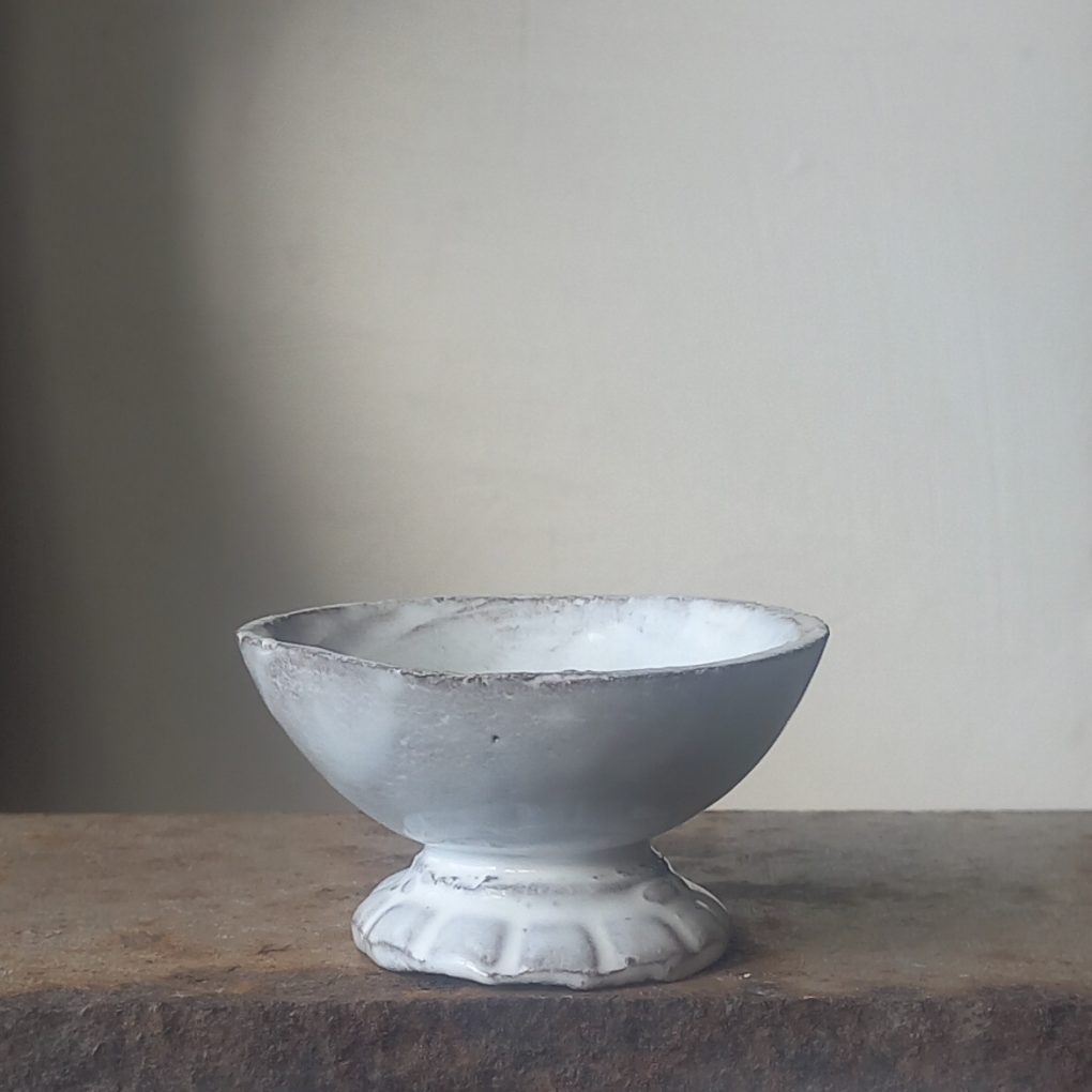 F 070 042 000
